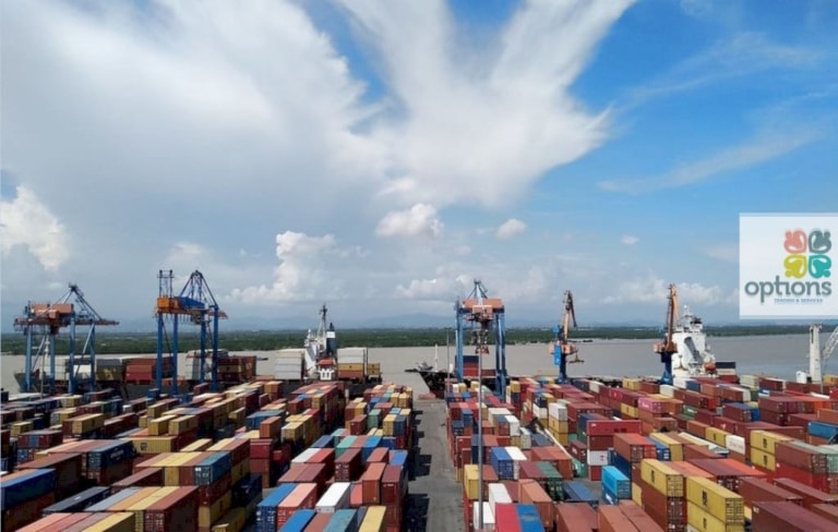 Tàu đến cảng không có người nhận hàng